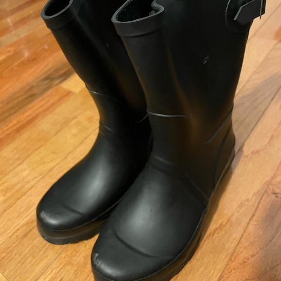 Black Mid Calf Rain Boots - Picture 2 of 4